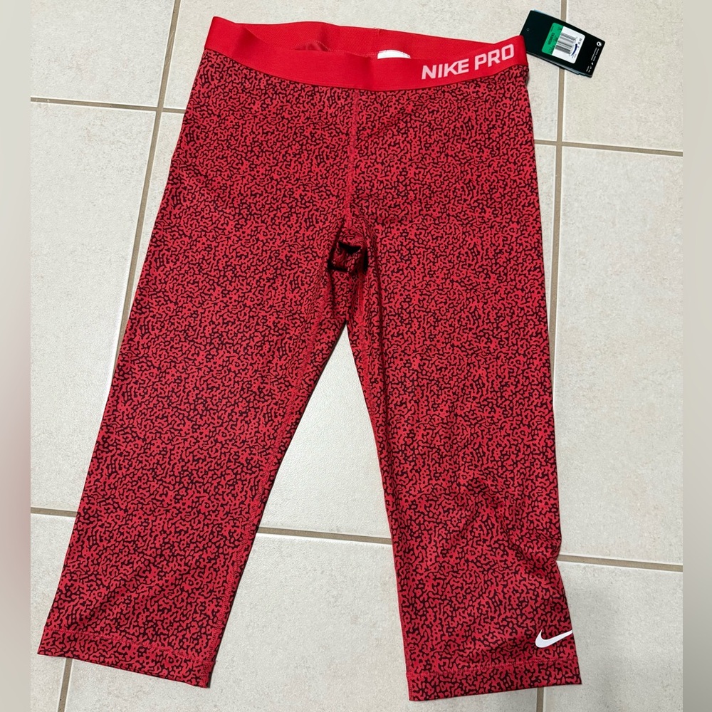 Nike Pro Dri Fit Red Cement Printed capris Leggings